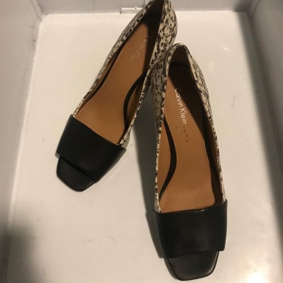 VINTAGE Calvin Klein NAREEN Open Toe/Heels Black/White - Picture 2 of 6